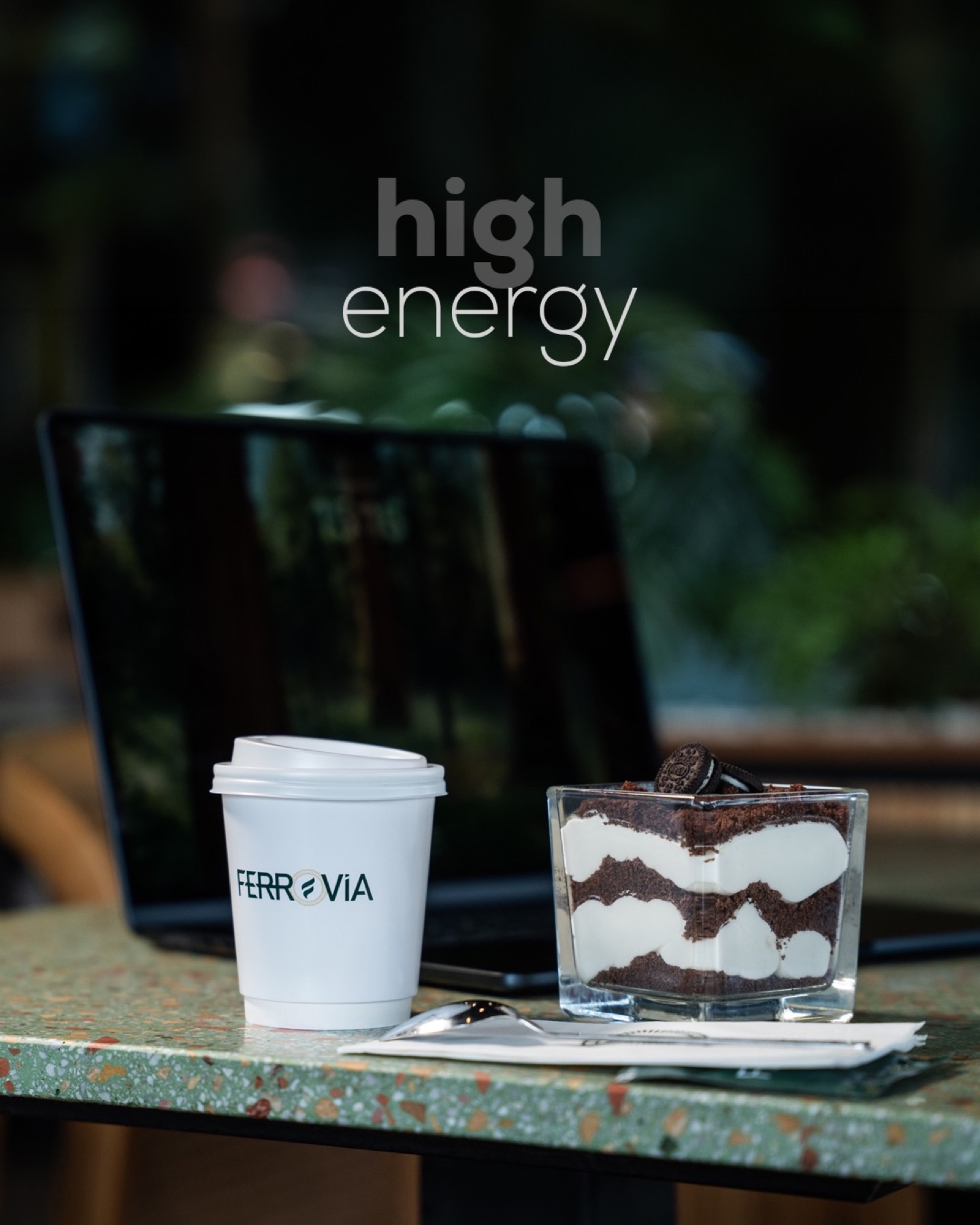 Latte art ile hazırlanmış kahve